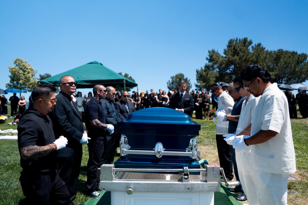 Ant funeral day 2-134