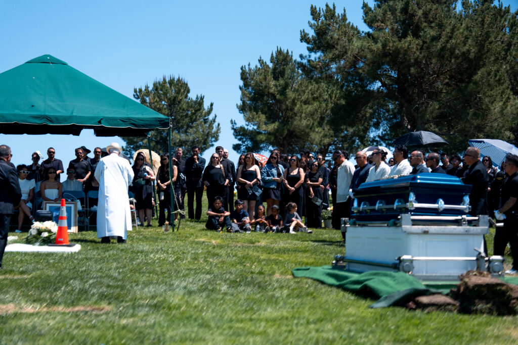 Ant funeral day 2-149